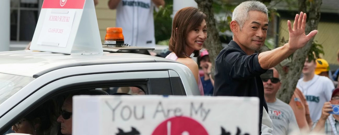 Khoảnh khắc Ichiro Suzuki tiến vào đại sảnh danh vọng kể câu chuyện lịch sử của bóng chày Nhật Bản