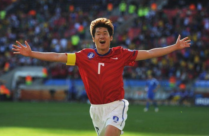 Park Ji sung dẫn dắt đội tuyển Hàn Quốc